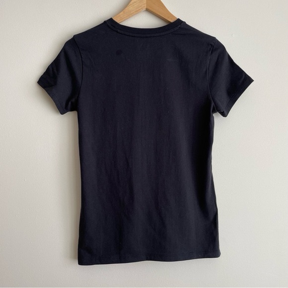 Levis 90s Serif Logo Perfect Graphic Tee Shirt in Caviar Black NWT - Picture 3 of 10